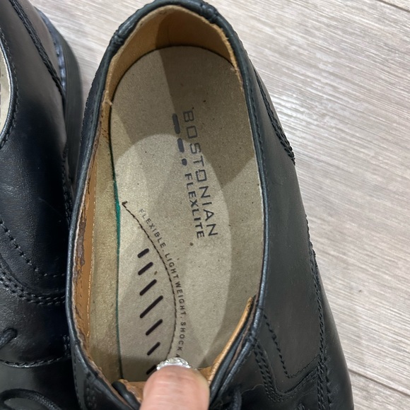 BOSTONIAN FLEXLITE • Black Laced Men Shoes • sz 8M • - Picture 5 of 7